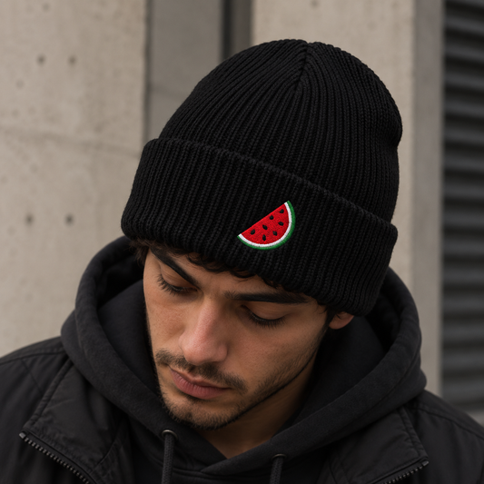 Gorro Preto com Melancia