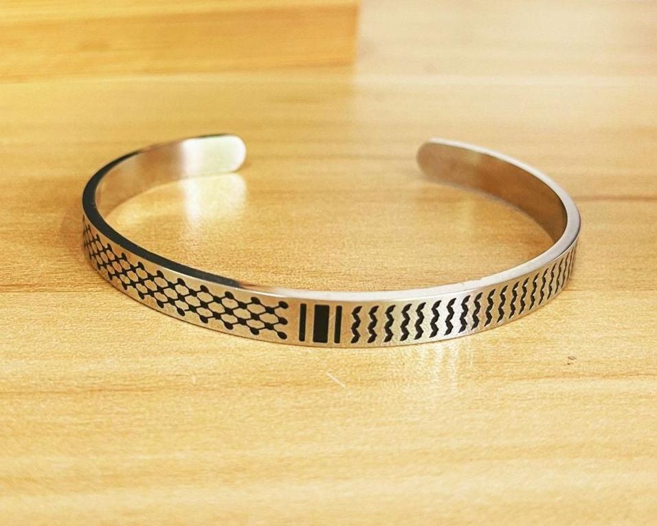 Palestine Bracelet with Keffiyeh Pattern Gold/Silver