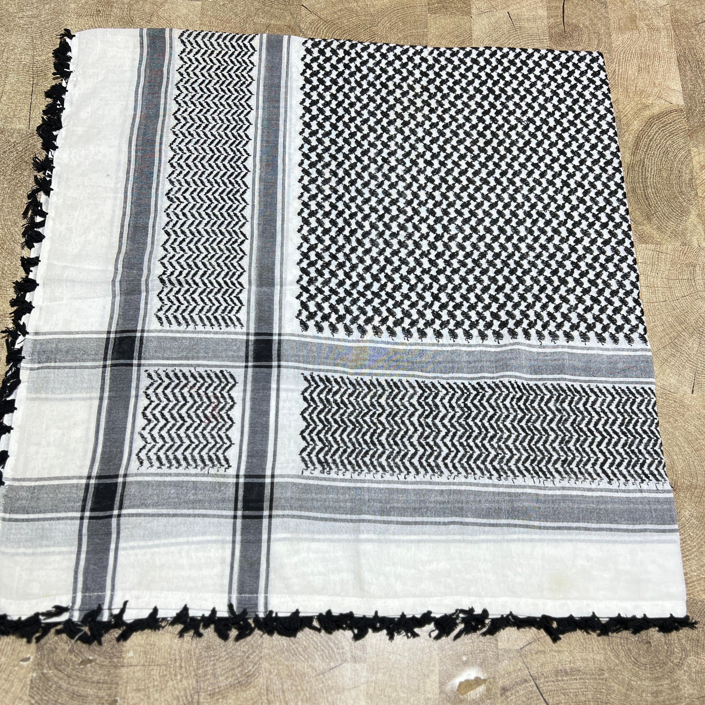 Kufiya/Keffiyeh Preto/Branco Premium com Franjas Pretas 100% Algodão