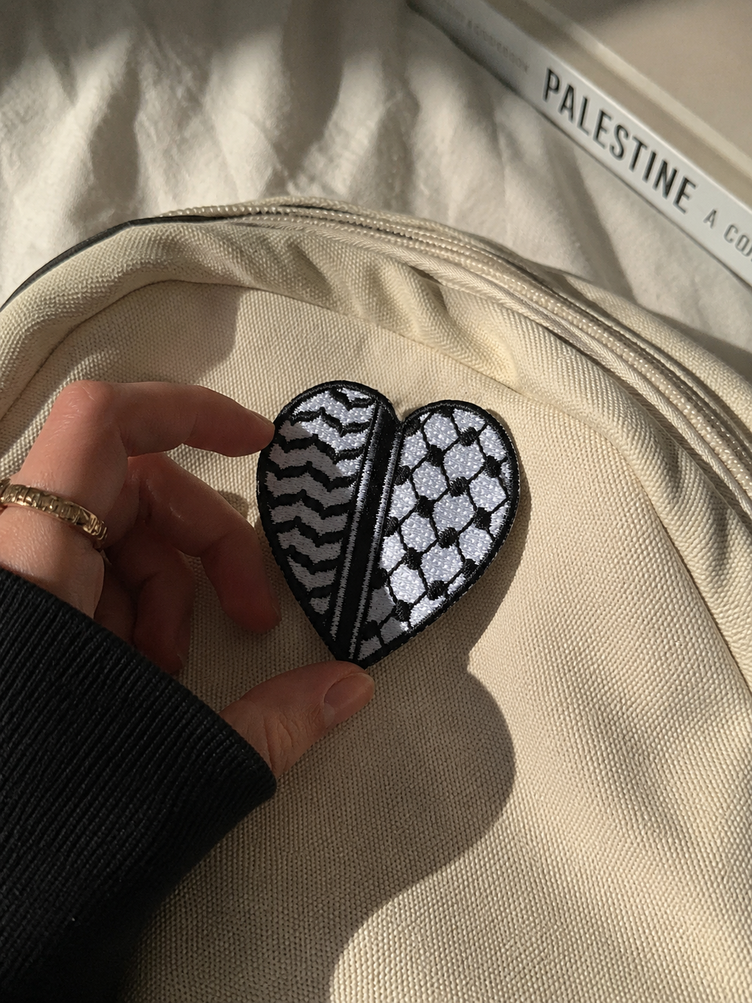 Keffiyeh Hjertepatch Sort/Hvid