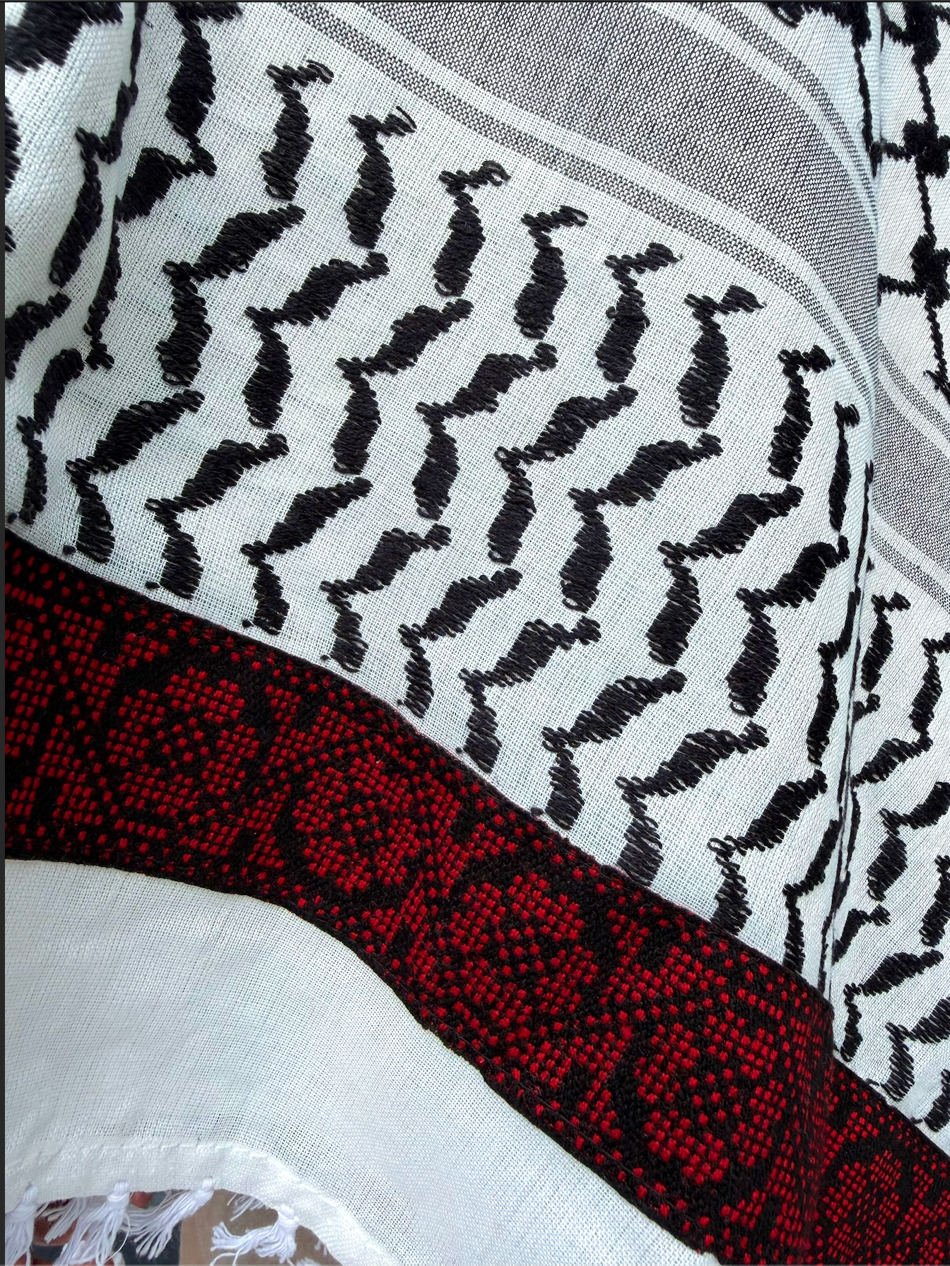 Kufiya/Keffiyeh med Blødt Stof Sort-Hvid 127x127 cm