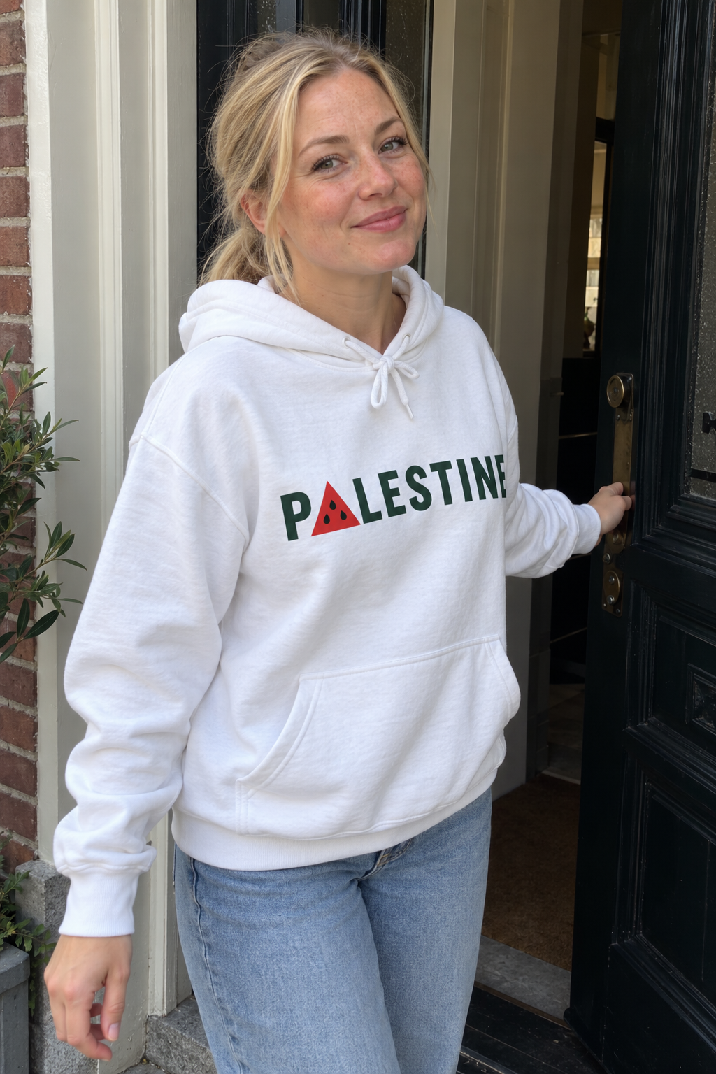 AI sfeerbeeld van Palestine Watermelon Hoodie in wit